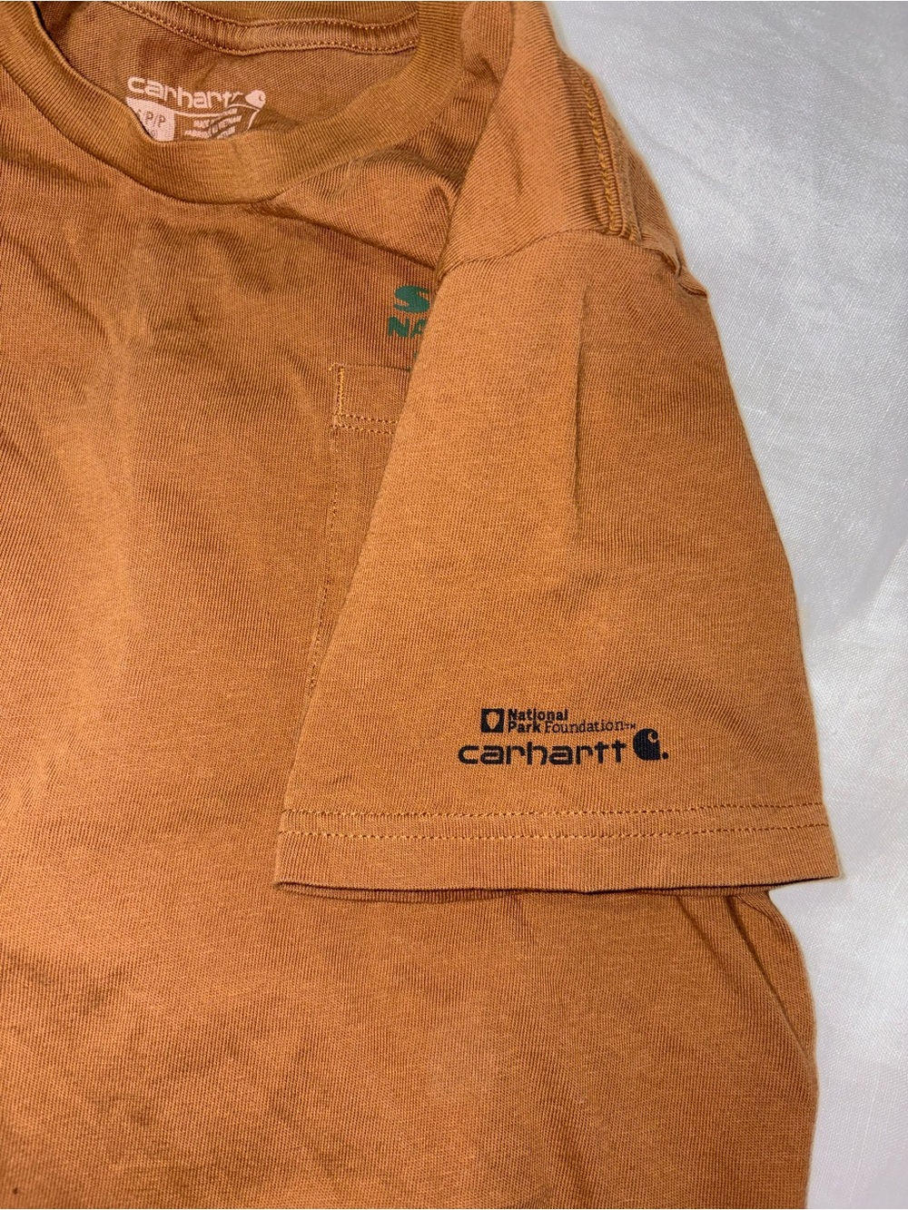 Carhartt Brown Crewneck T-Shirt with Logo Tag - Picture 4 of 6